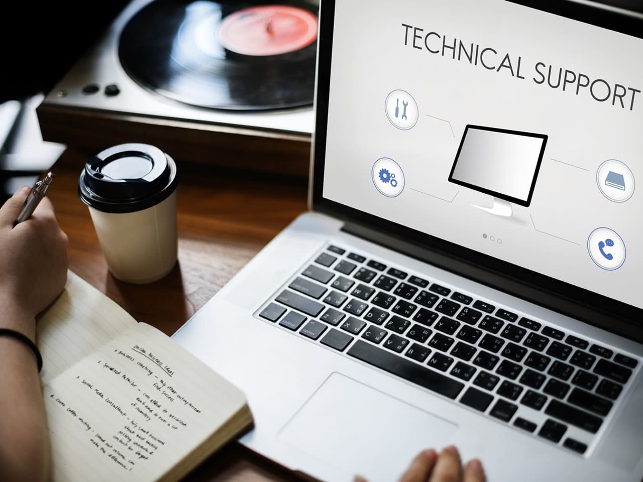 Soporte tecnico Soporte técnico en laptop